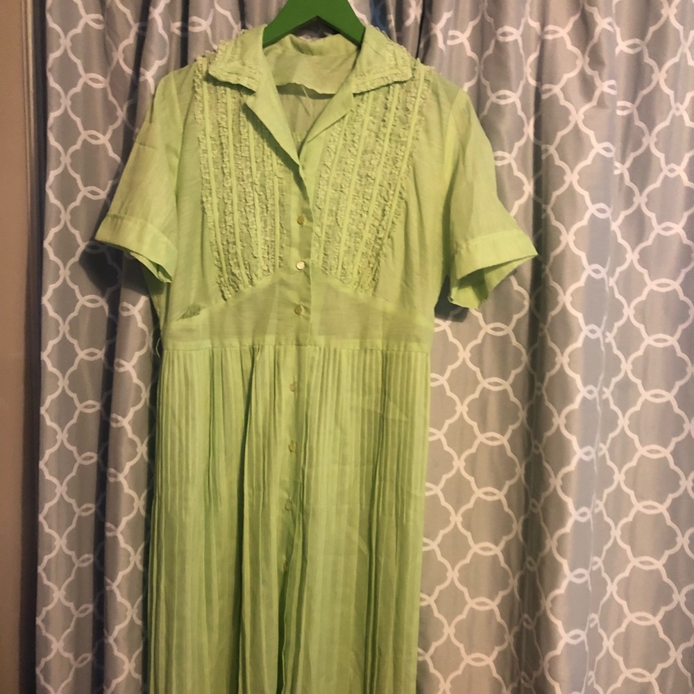 Stunning vintage Marilyn Monroe style large dress